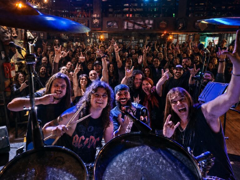 Brothers Rock Bar
